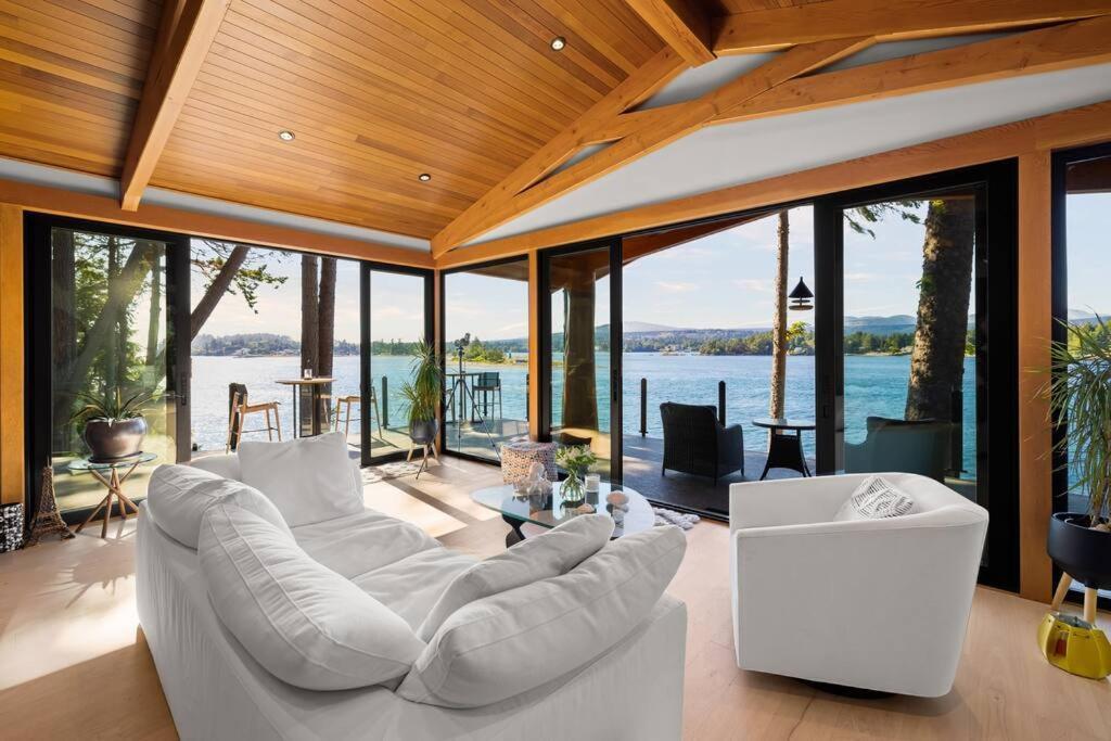 Kingfisher Manor Villa Sooke Esterno foto