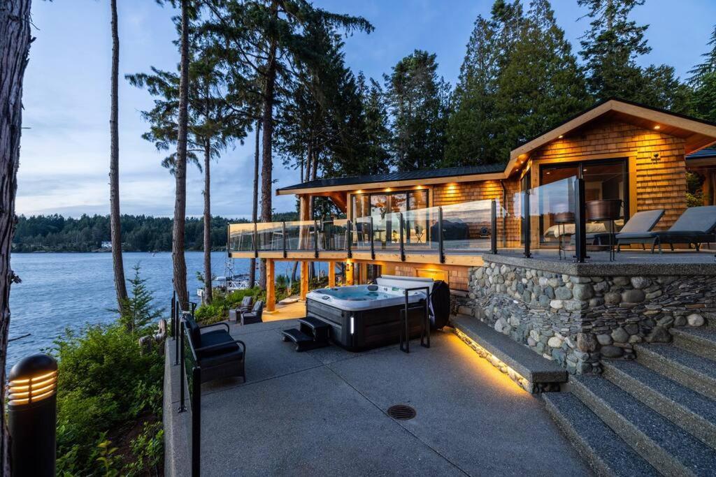 Kingfisher Manor Villa Sooke Esterno foto