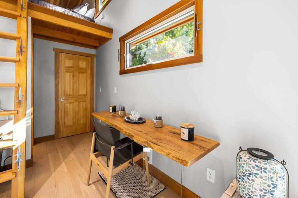 Kingfisher Manor Villa Sooke Esterno foto