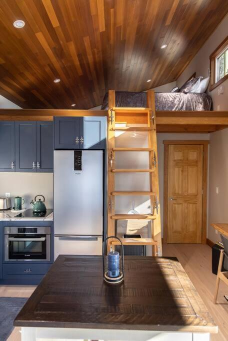 Kingfisher Manor Villa Sooke Esterno foto