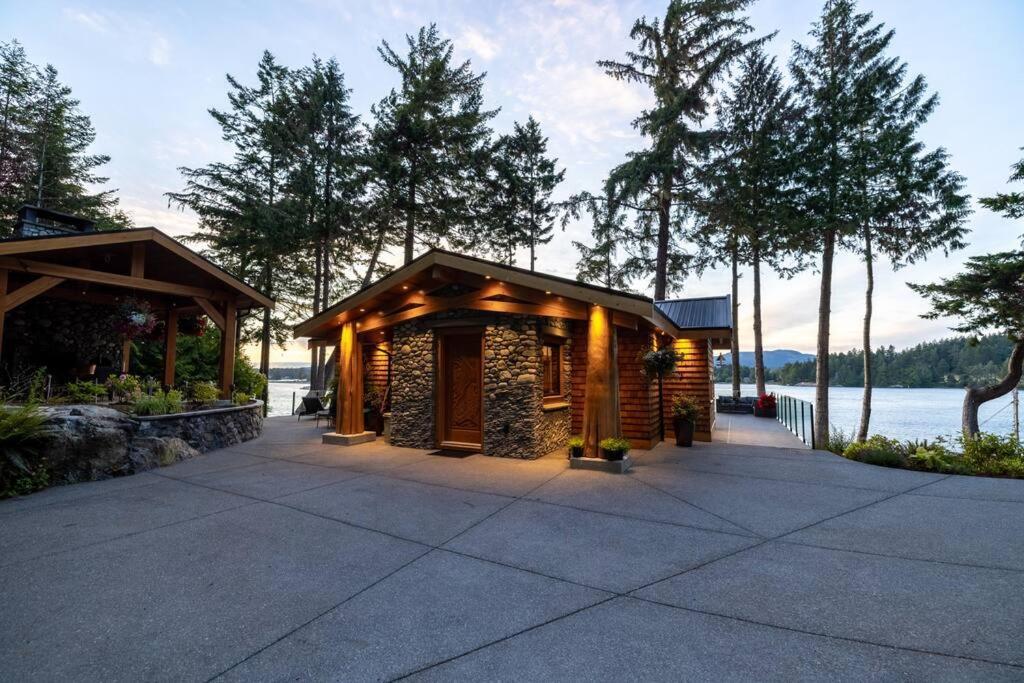 Kingfisher Manor Villa Sooke Esterno foto