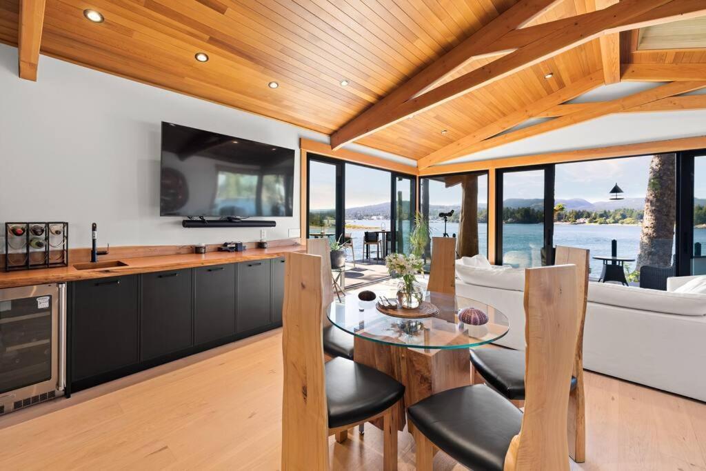 Kingfisher Manor Villa Sooke Esterno foto