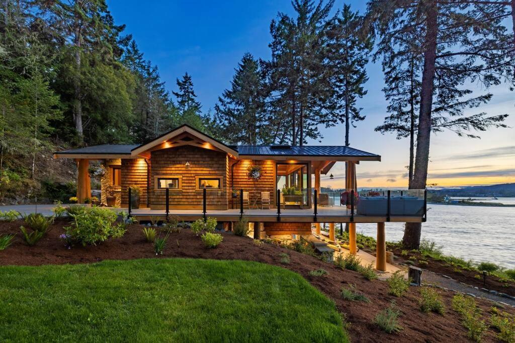 Kingfisher Manor Villa Sooke Esterno foto