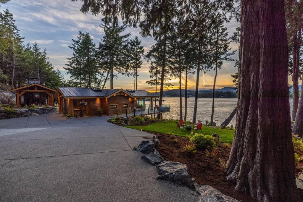 Kingfisher Manor Villa Sooke Esterno foto